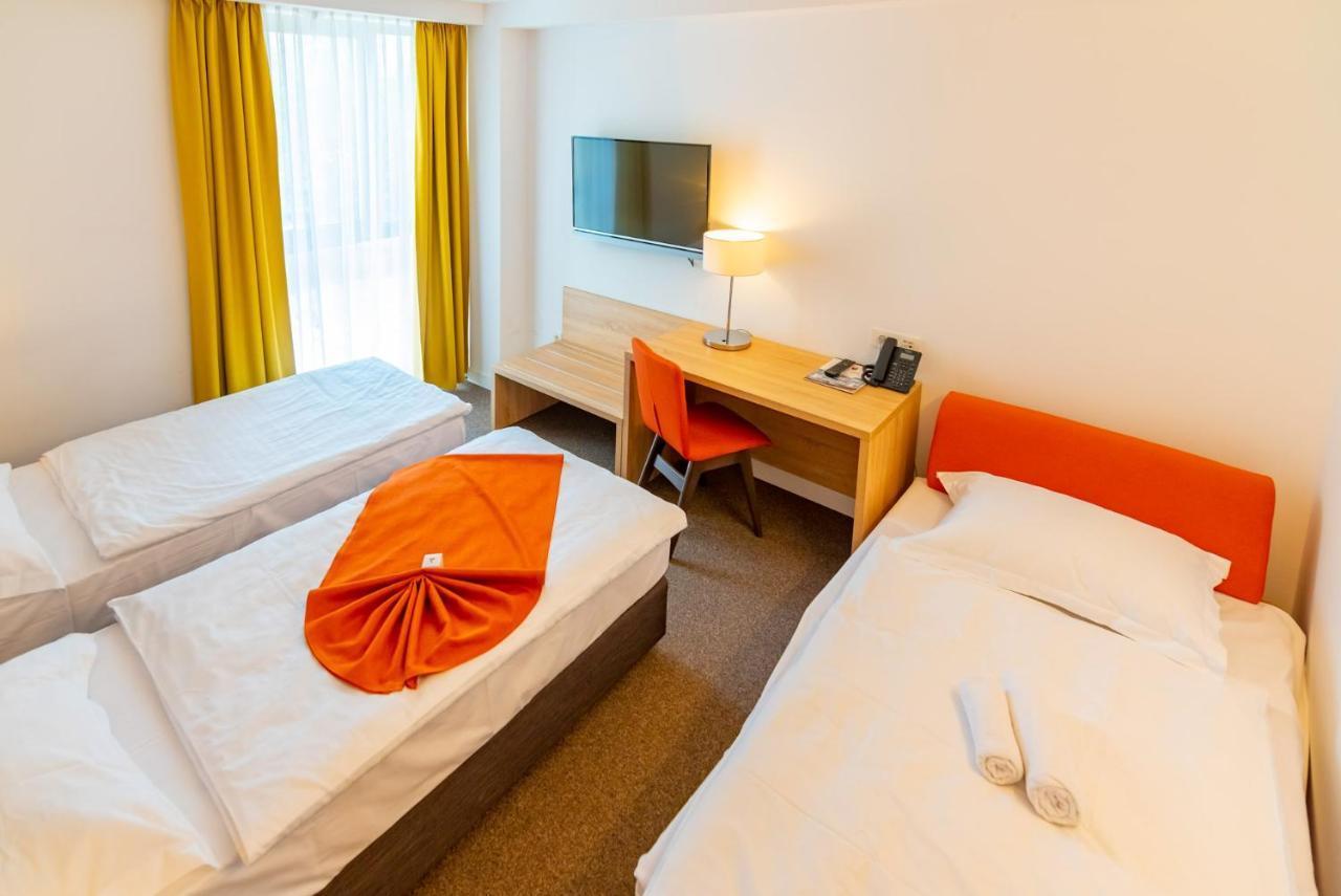 Hotel Park Superior 3* Čakovec Extérieur photo