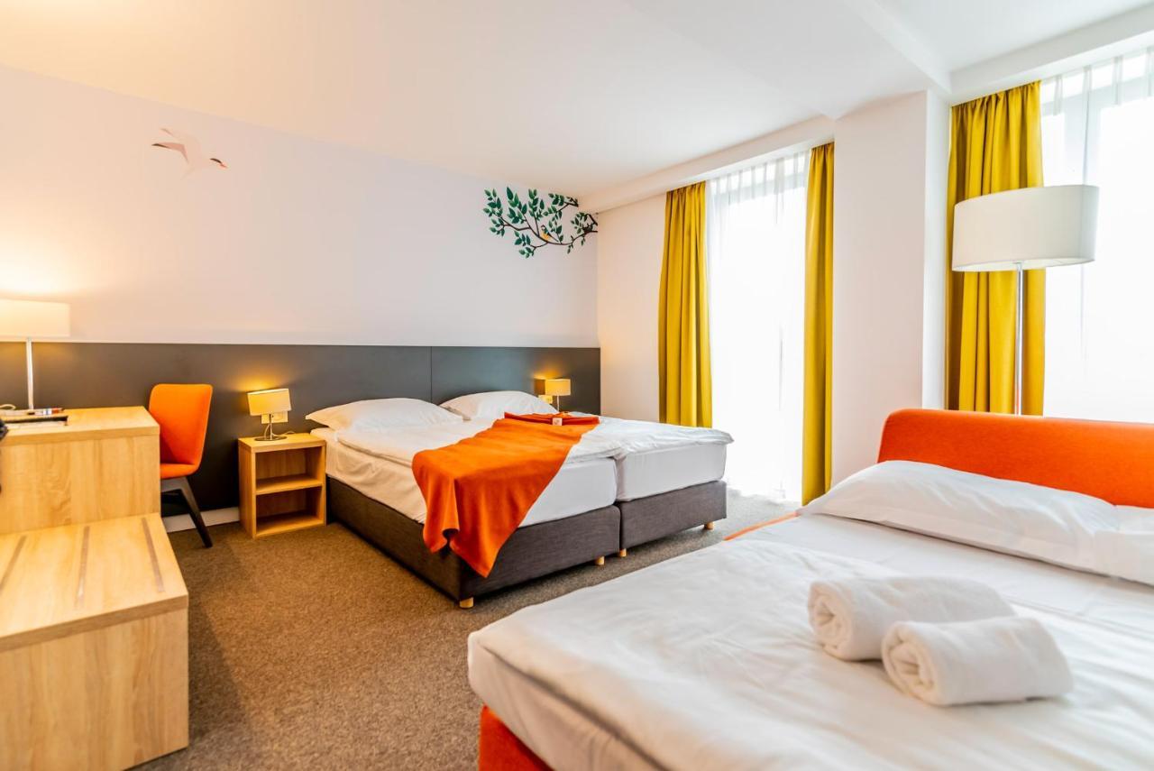 Hotel Park Superior 3* Čakovec Extérieur photo