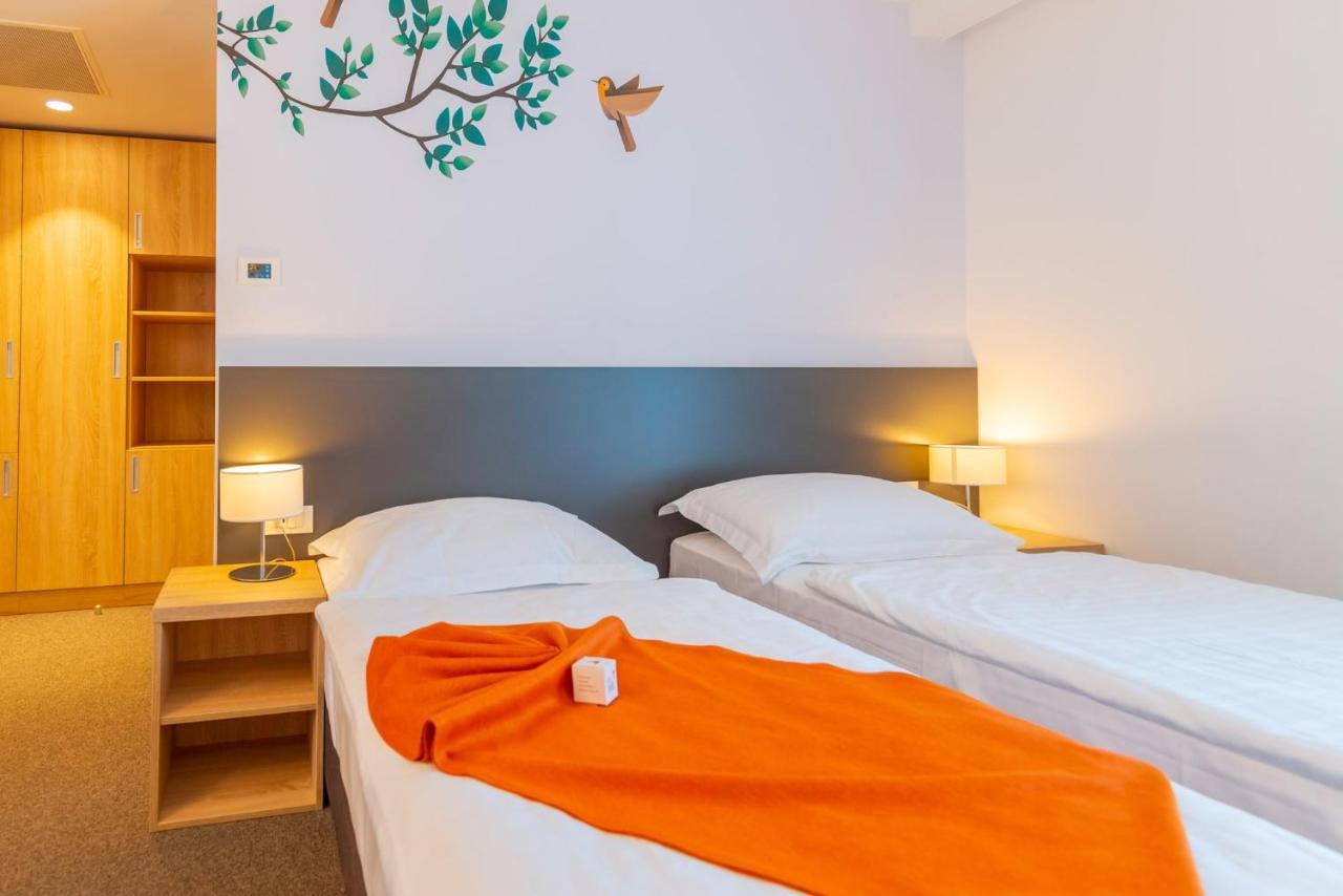 Hotel Park Superior 3* Čakovec Extérieur photo
