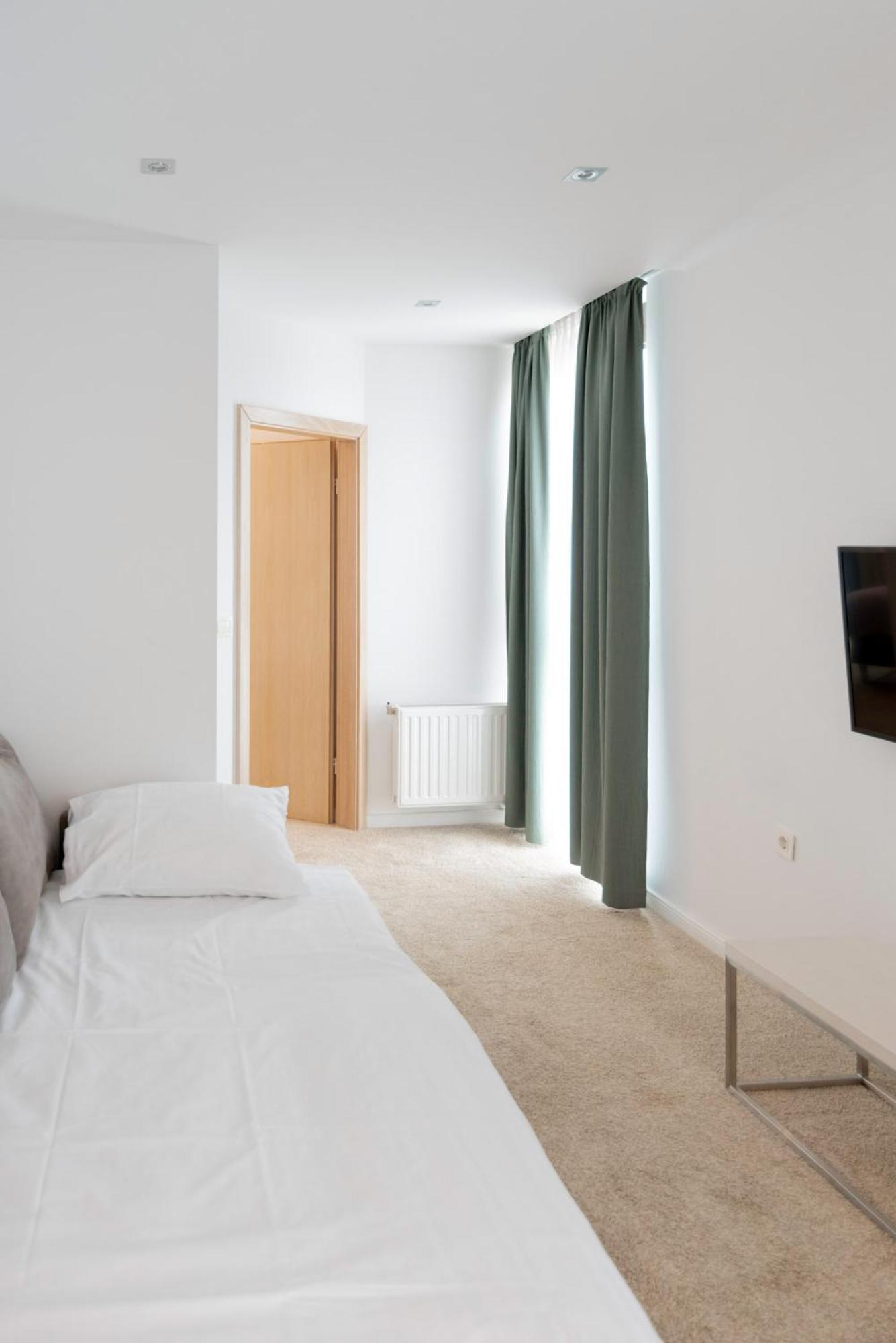 Hotel Park Superior 3* Čakovec Extérieur photo